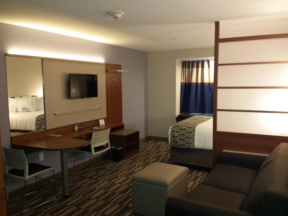 Microtel Inn & Suites By Wyndham Philadelphia Airport Ridley Park Kamer foto